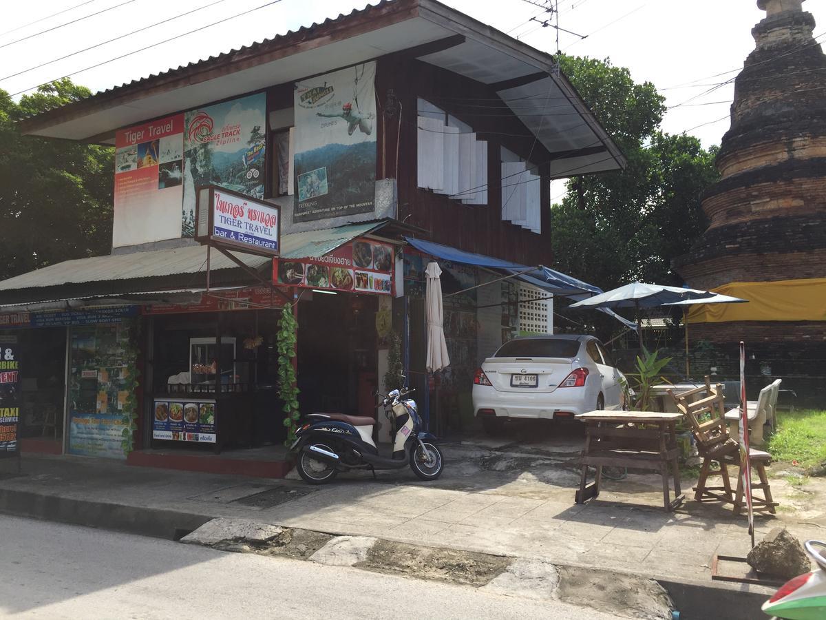 Tiger House Hostel (Adults Only) Chiang Mai Eksteriør billede