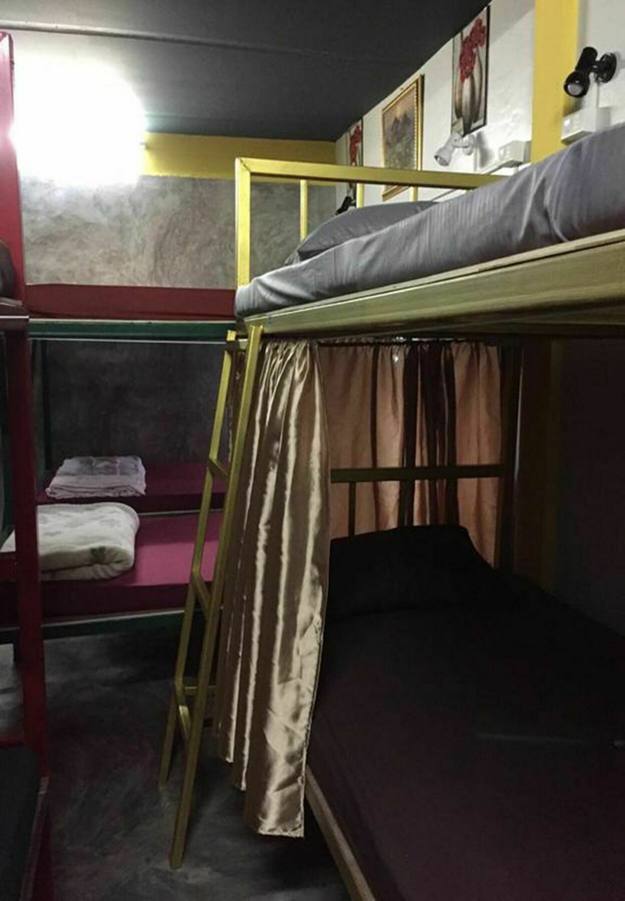 Tiger House Hostel (Adults Only) Chiang Mai Eksteriør billede